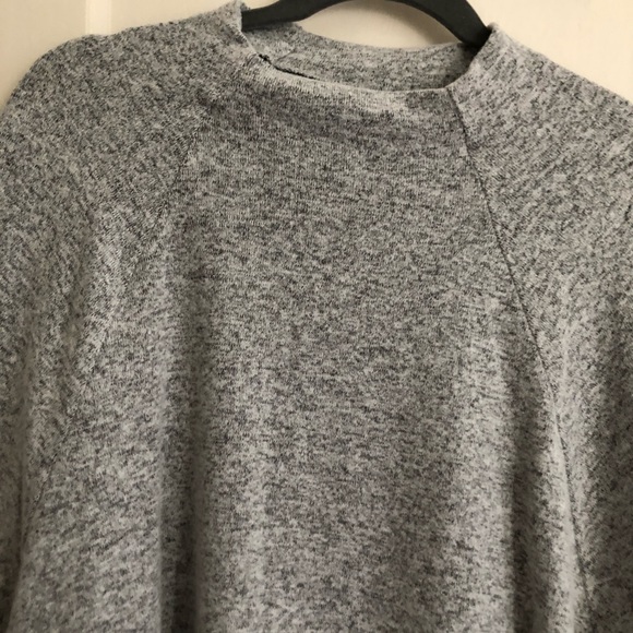 H&M’s Grey sweater - Picture 2 of 3